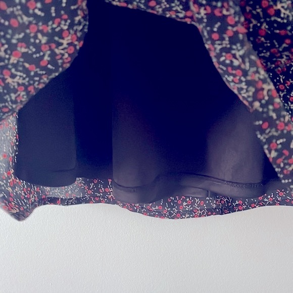 🔴 Floral Black Open Back V Cut Mini Dress, Pre-loved - Picture 7 of 14